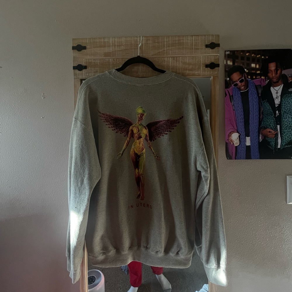 Nirvana “in utero” swetashirt